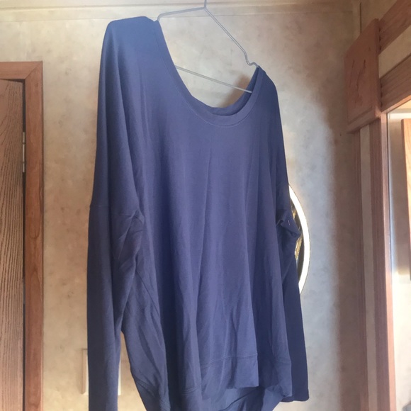 Lululemon - Picture 2 of 2